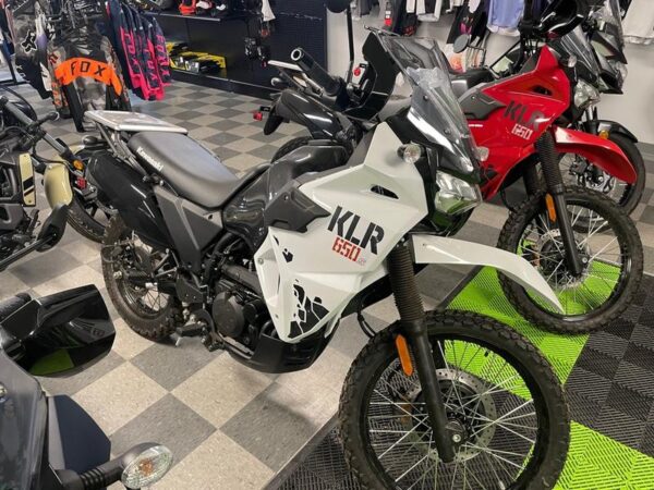 CLEAN NEW ORIGINAL 2025 Kawasaki KLR®650 ABS - Image 5