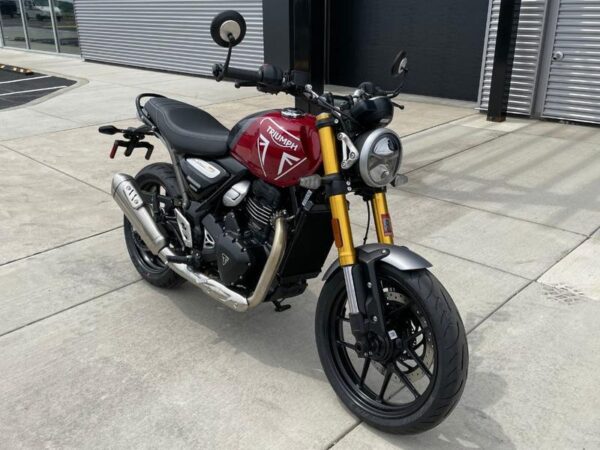 2024 Triumph Speed 400 Carnival Red / Phantom Black - Image 5