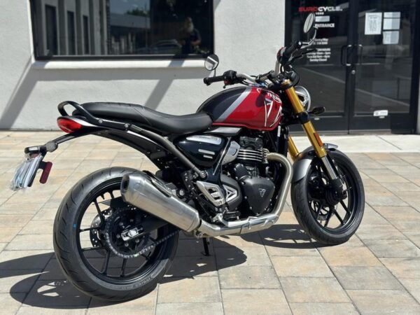 2024 Triumph Speed 400 Carnival Red / Phantom Black - Image 4