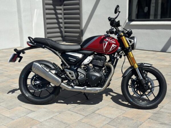 2024 Triumph Speed 400 Carnival Red / Phantom Black - Image 3